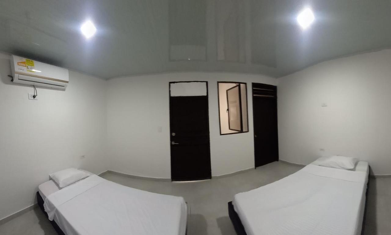 Hostal Casa Jak Santa Marta Bed & Breakfast Exterior photo